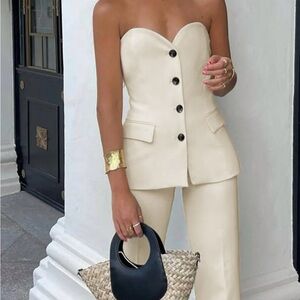 Brand new with tags Commense corset sweetheart neck.